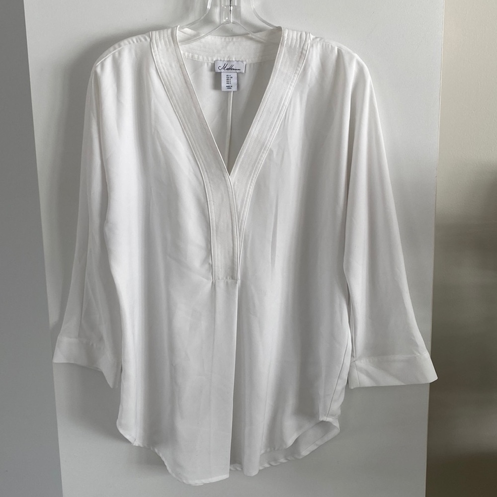 MATTESAN white 3/4 sleeve blouse placket v-neck S